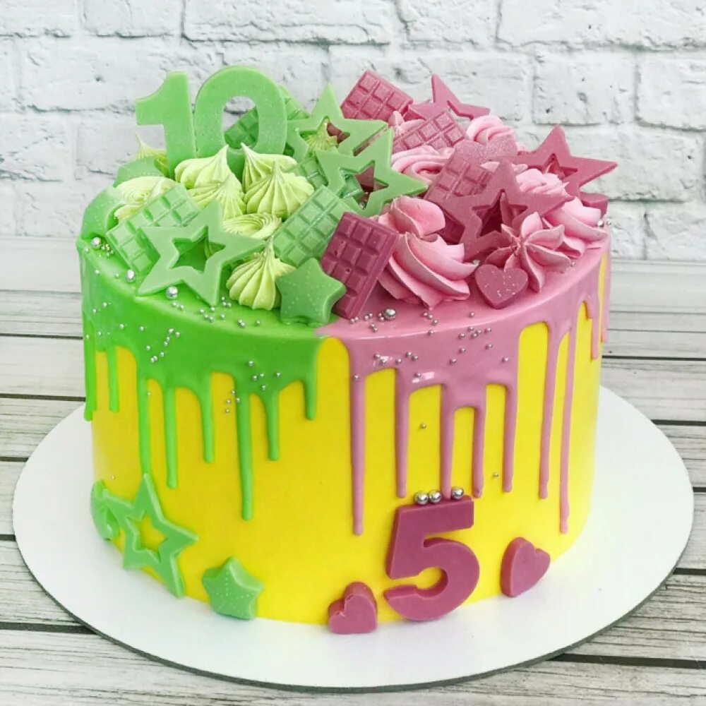 Торт для двух именинников. Торт детский для мальчика и девочки. Торт детский. Торт на двоих именинников девочек. Торт на двоих именинников девочки и мальчика.