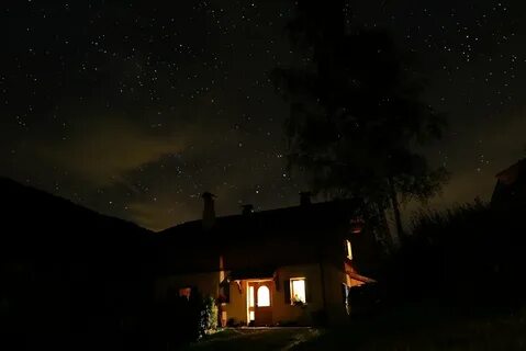 Ремонт дома в ночное время