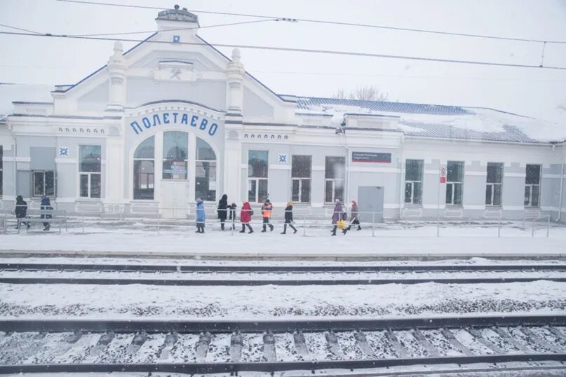 Откос железной дороги. Еманжелинск электрички. Пустить поезд под откос. Эд4мк 1010. Еманжелинск электрички.