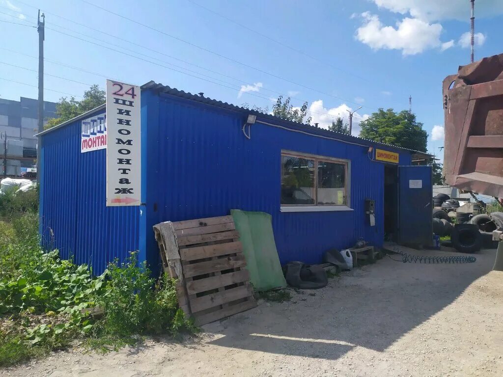 Тула, ул. Скуратовская 114а тула. Шиномонтажка снаружи. Тула венёвское шоссе уч50 шиномонтаж на веневке. Шиномонтаж в туле.