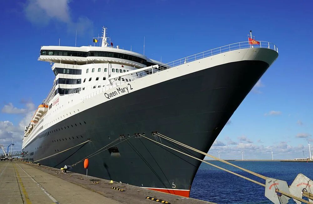 Mary ship. Куин мэри 2. куин мэри корабль. лайнер queen mary 2. лайнер queen mary.