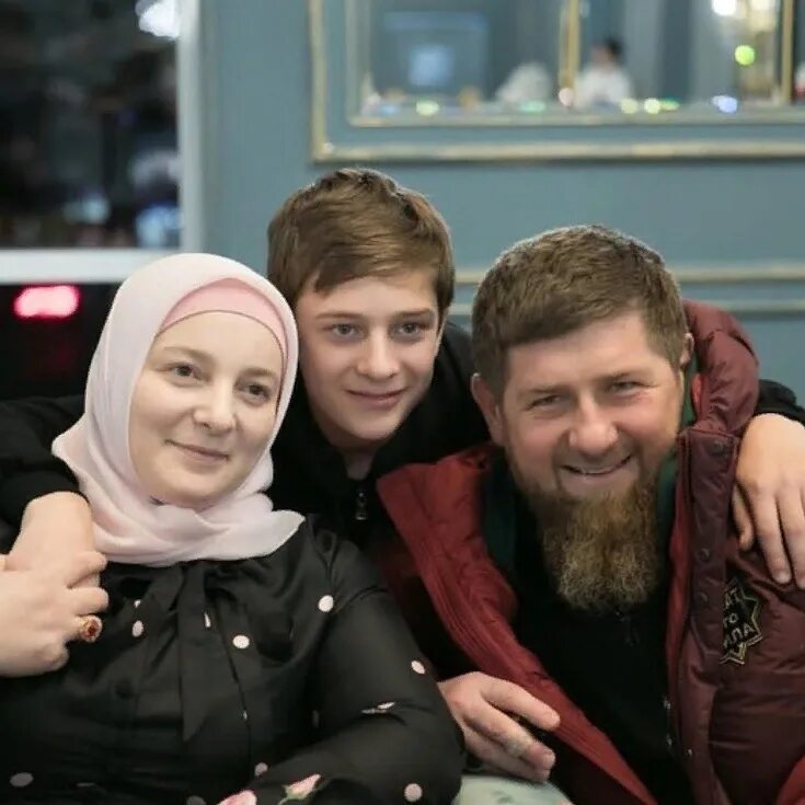 Второй кадыров. Фатима хазуева мисс чечня 2006. Второй кадыров. Мэр аргуна кадыров. Рамзан кадыров.