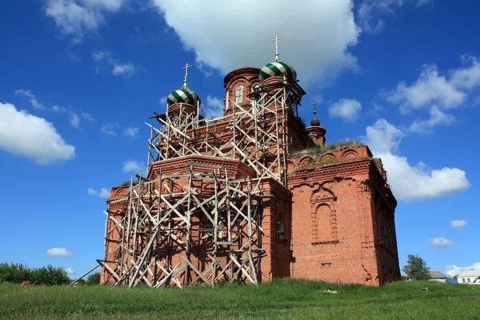 Погода большая хвощеватка. Церковь параскевы пятницы хвощеватка. Церковь параскевы пятницы хвощеватка. Хвощеватка родник храм. Церковь параскевы пятницы хвощеватка.