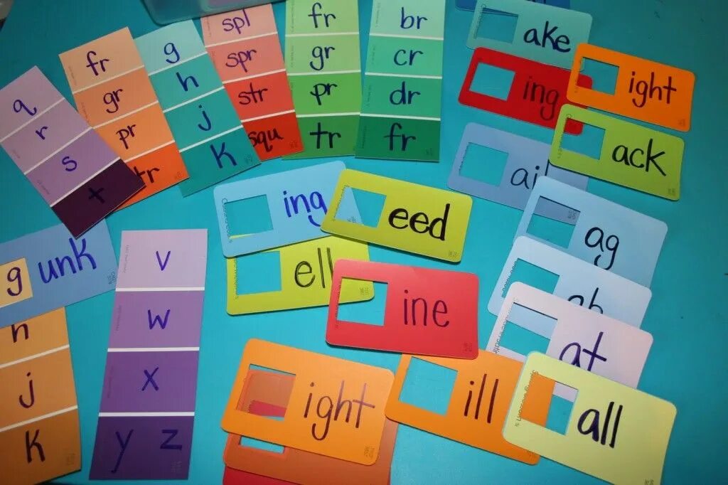 Make a word game. Didactic games. make words game. didactic games samples. family words game.