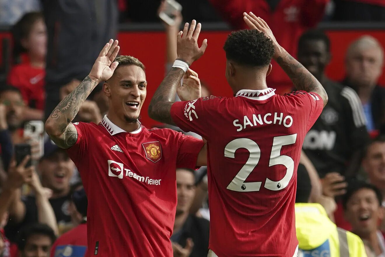 United sa. Футболисты манчестер юнайтед 2022. Манчестер юнайтед фото 2022. Bruno fernandes 2023. Футбольный матч.