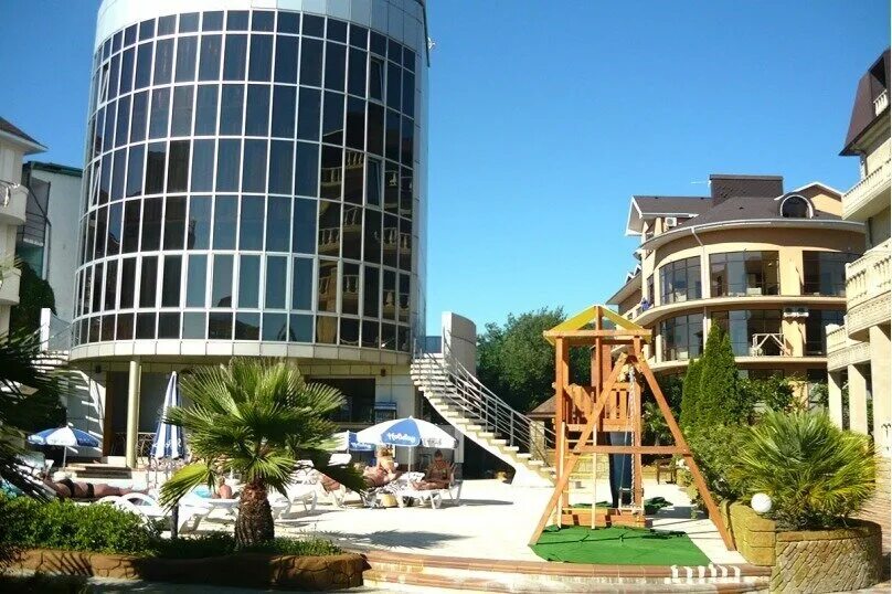 Холидей апарт отель лазаревское. Sochi holiday. Ул багратиона лазаревское. Холидей апарт отель лазаревское. Холидей апарт отель лазаревское.