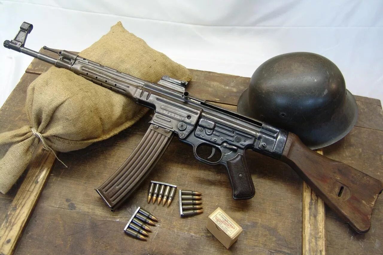 Фашистское оружие. Автомат вермахта STG 44. «Штурмгевер» - STG-44. Калибр СТГ 44. Немецкая штурмовая винтовка STG-44.