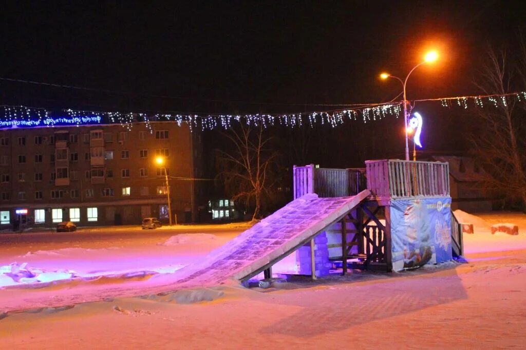 Г барнаул пос. Поселок Южный Барнаул. Горка в Затоне Барнаул. Город Барнаул поселок Южный. Горка в Затоне Барнаул 2023.