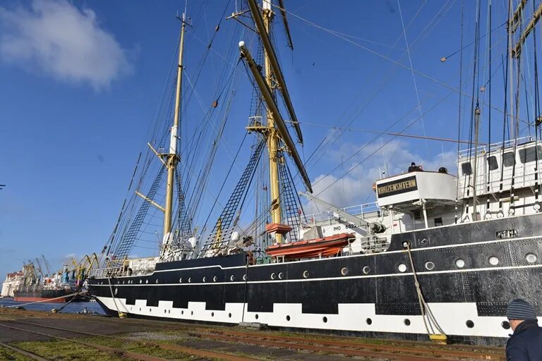 крузенштерн в калининграде. барк крузенштерн мачты. барк «маркиза». краснодар ул адмирала крузенштерна 4. парусник адмирал крузенштерн.