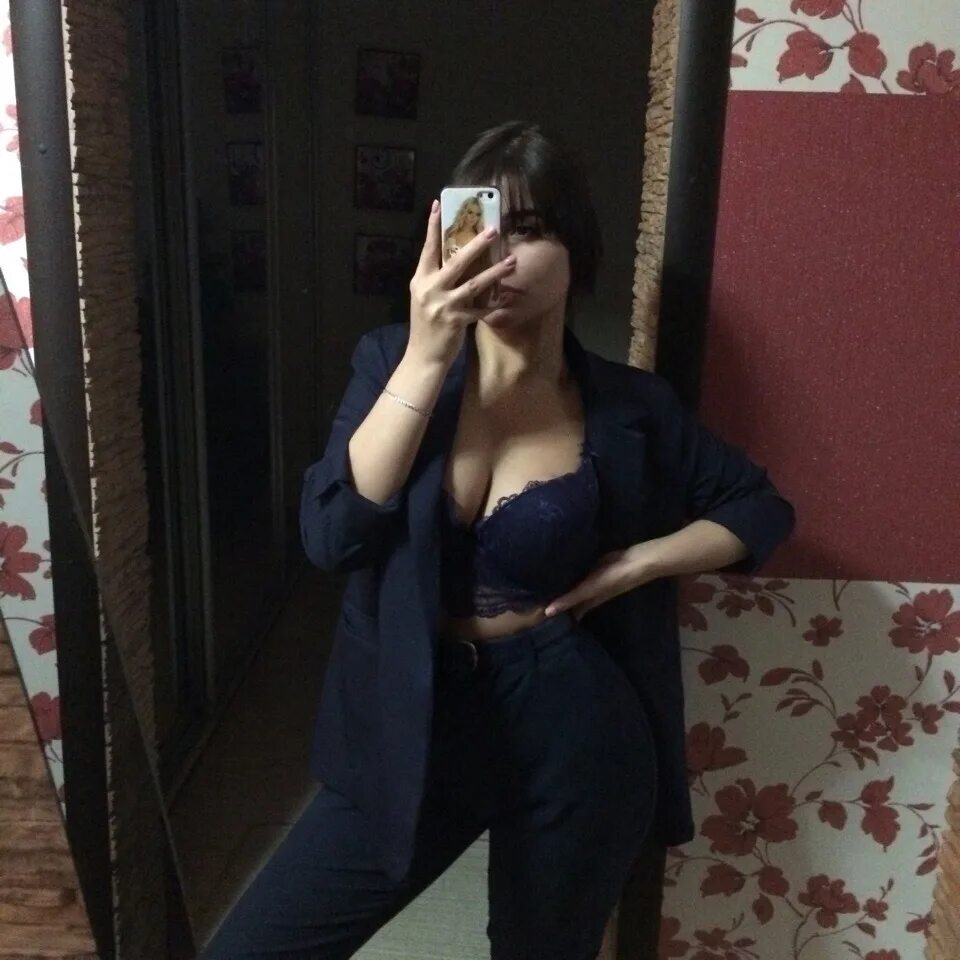 Аджиев солтан хамзабекович. Невеста заурбека сидакова. Скрытая камера дагестан. Шикиев солтан русланович. В хасавюрте любовник.