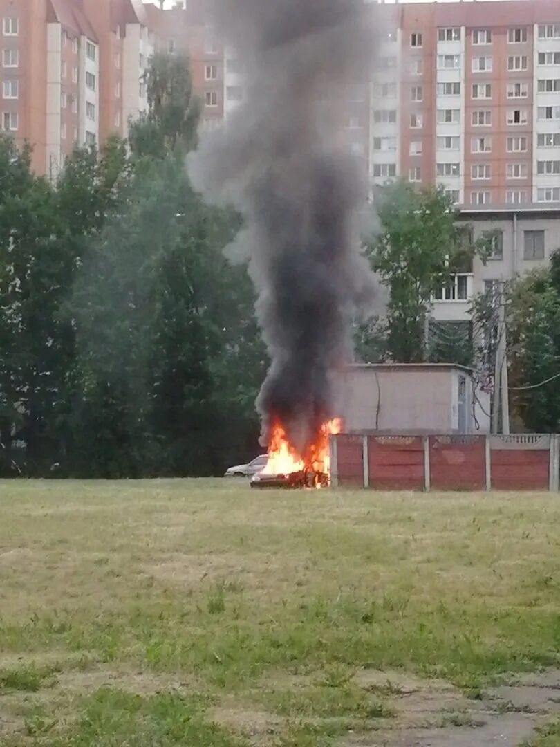 Что горит в горелово сейчас. Пожар в Санкт-Петербурге Горелово. Пожар в Горелово 20.07.21. Пожар в Санкт-Петербурге в Горелово сейчас. Пожар в Горелово сегодня.