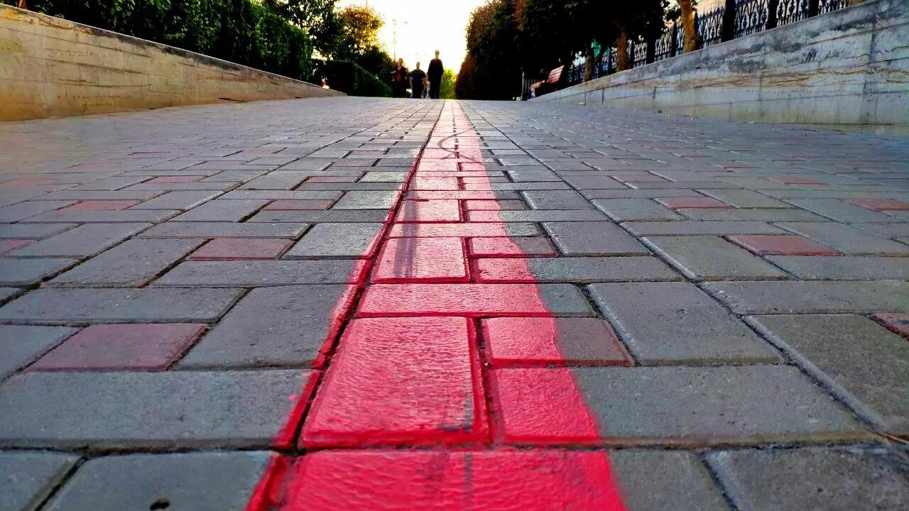 Красная линия по екатеринбургу. Туристический маршрут красная линия екатеринбург. Красная линия екатеринбург. Красная линия екатеринбург. Достопримечательности екатеринбурга красная линия.