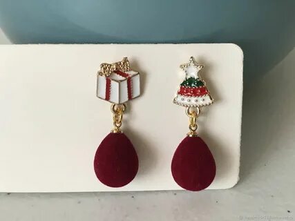 Можно дарить серьги на новый год