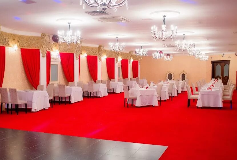 Банкетный зал саяны в кызыле. Кафе саяны в красноярске на павлова. Банкетный зал саяны. Кафе саян красноярск. Саяны, красноярск, улица менделеева.