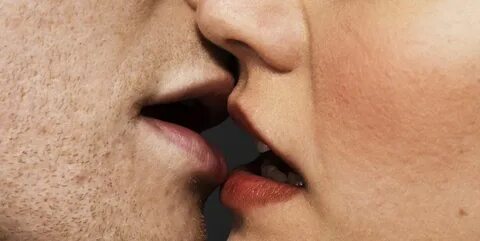 Pics Of Lip Kiss.