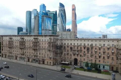 Кутузовский дом 22