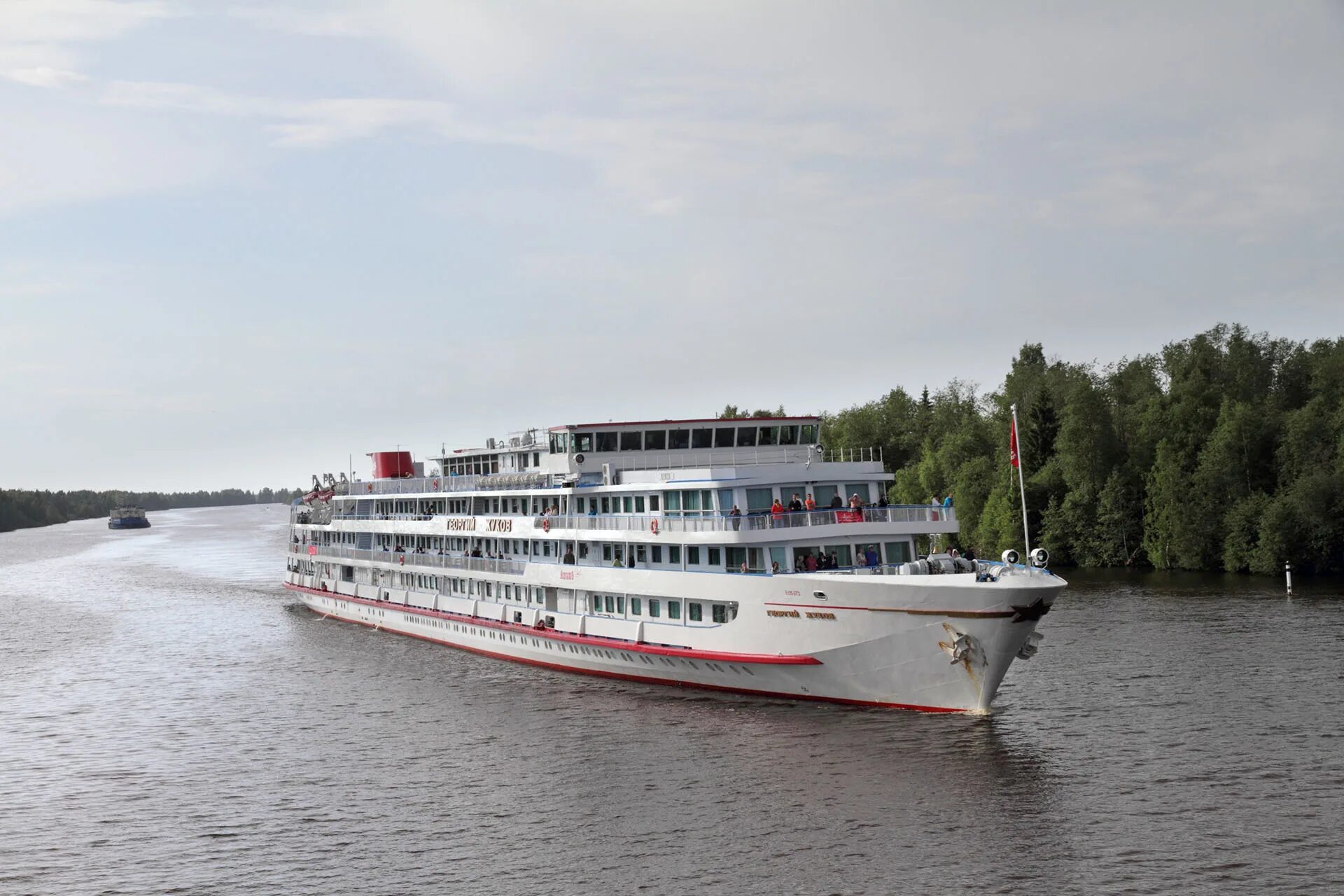 Водоходь. Речной теплоход водоход. Теплоход Нижний Новгород водоход.