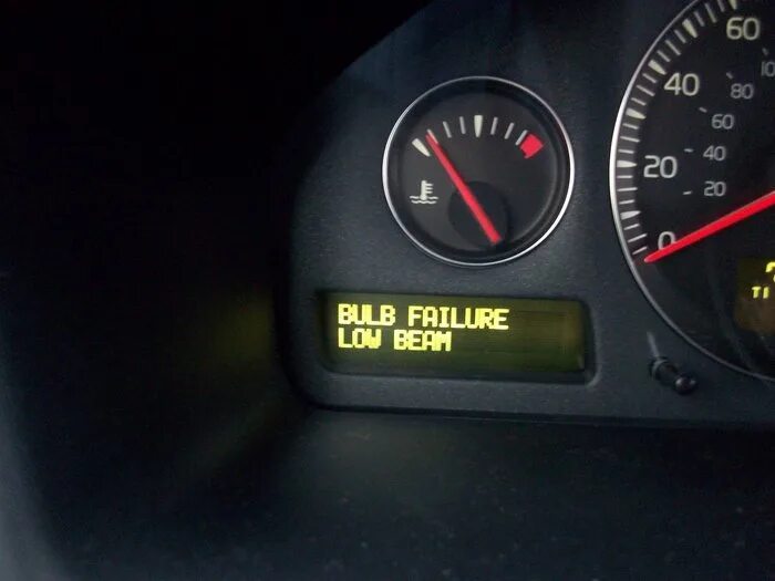 Low fail. Bulb failure position Light-58 Volvo xc90. Bulb 61 Volvo xc90. Чек на Вольво xc70. Volvo xc90 check stop Lamp.