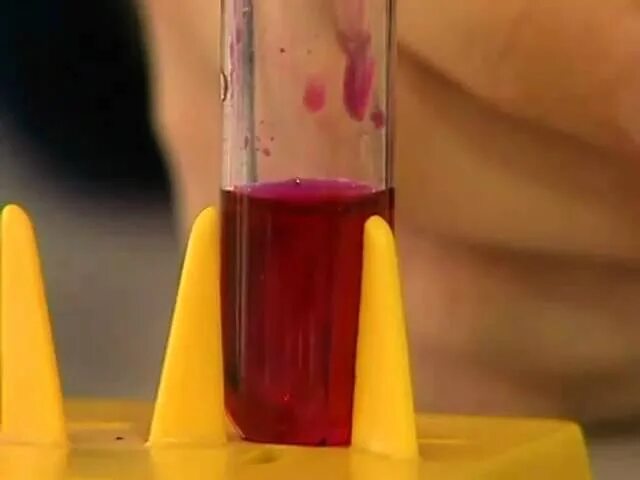 Цветные реакции с нитратом серебра. Осадок красного цвета. Красный осадок в химии. Реакция Адамкевича цвет.