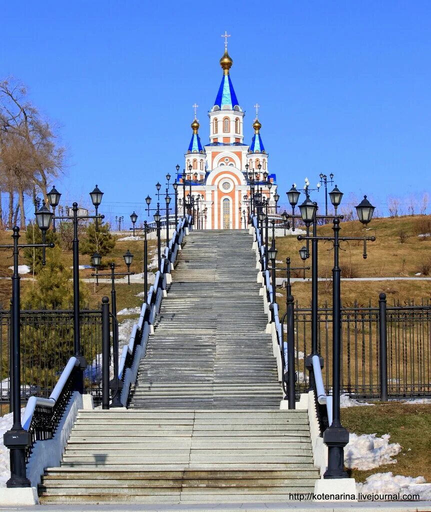 Г хабаровск где купить. Хабаровск в апреле. Природа города Хабаровска. Хабаровск красивые места. Хабаровск достопримечательности.