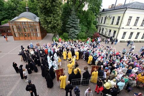 Монастырь праздник