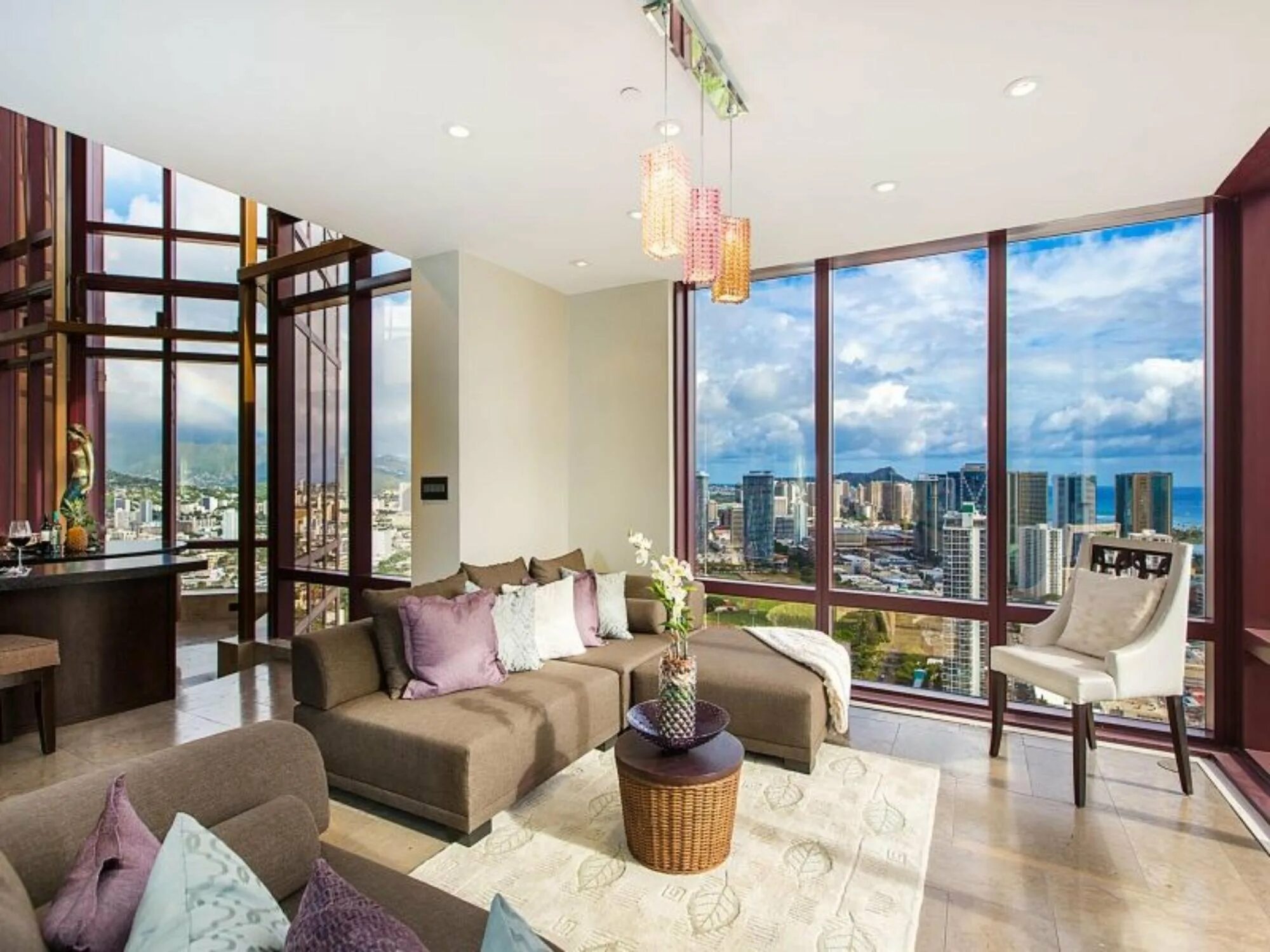 Мэдисон сквер тауэр пентхаус в нью-йорке 2020. Парк галицкого жк панорама. Панорамное остекление в квартире. Квартиры в жк панорамный. Жк петровская доминанта вид из окон.