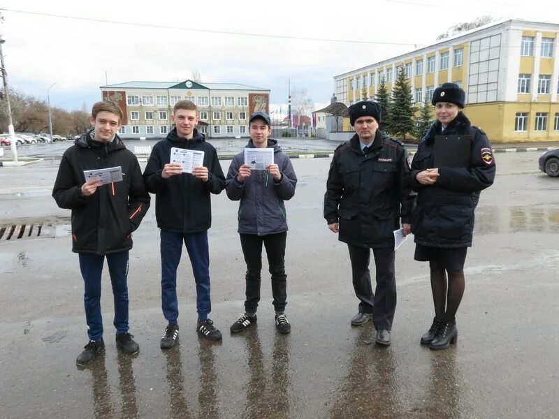 Сотрудники полиции Калининского района. Проведение беседы полицией. ДНД Югорск. Полиция Уфа. Калининский район мвд начальник