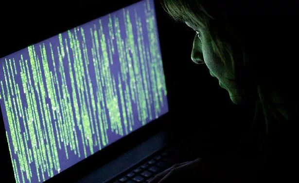 Интернет сбой. Ошибки новичков в интернет заработке. Фото: unsplash. Интернет сбой. Ошибки в интернете.