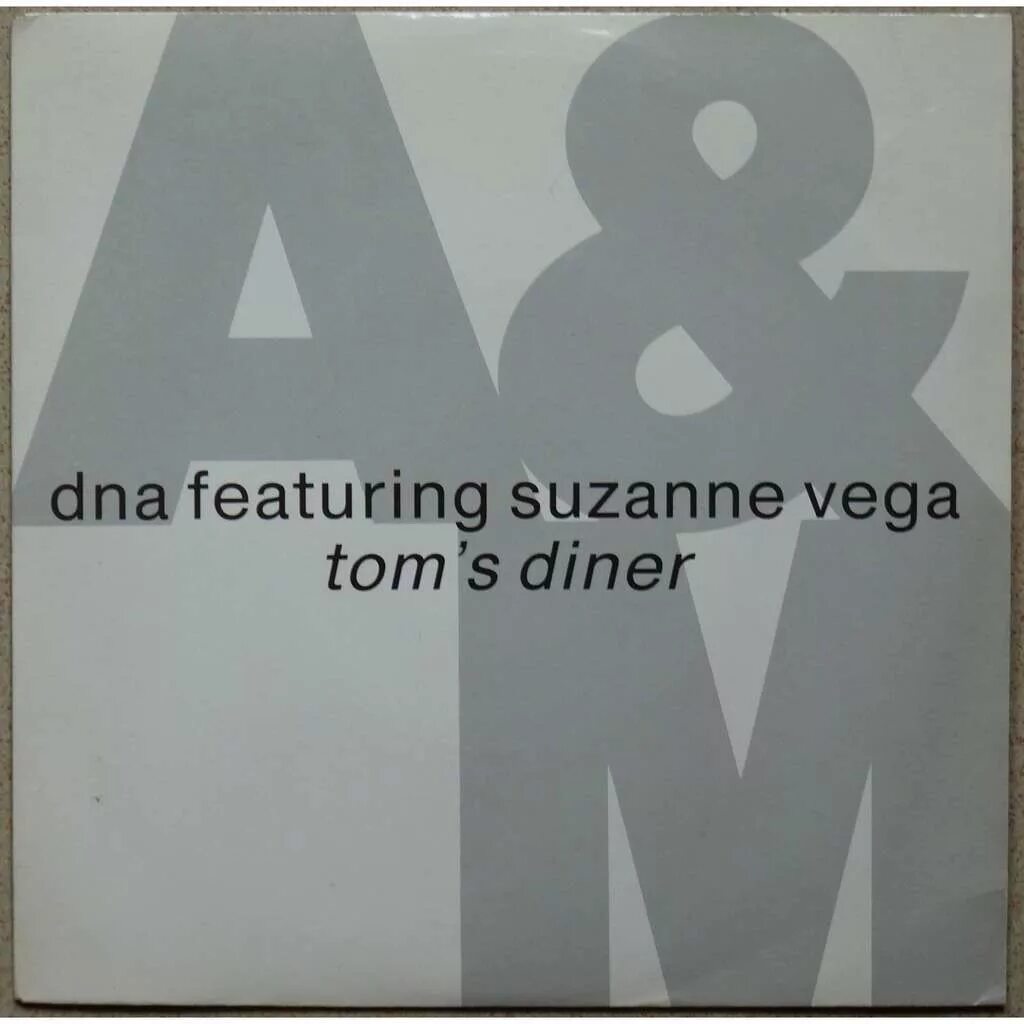 Suzanne Vega Tom's Diner обложка. DNA feat. Suzanne Vega - Tom's Diner. DNA Tom's Diner обложка. Suzanne Vega, DNA.