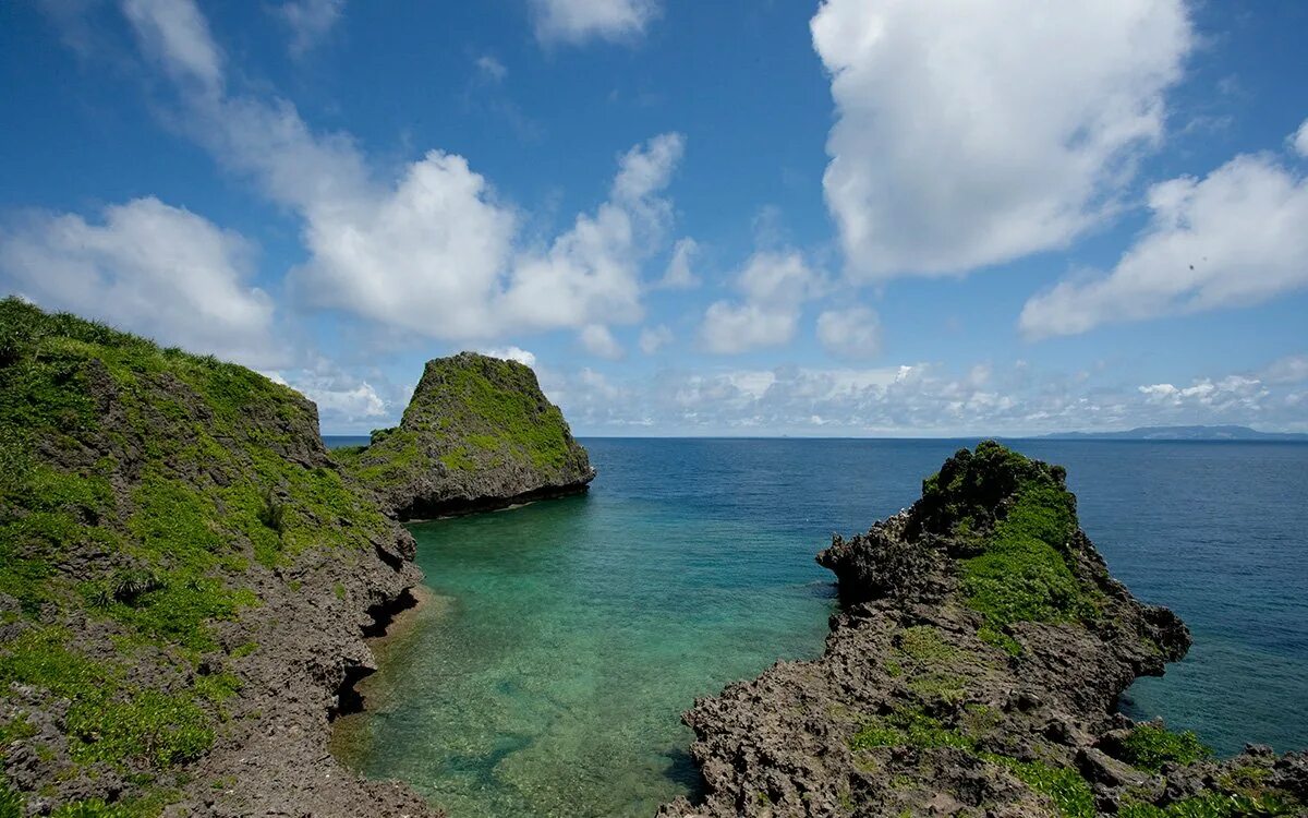 Где южно китайское море. Восточное море Китай. Китай побережье Восточно китайского моря. Берег Южно китайского моря.