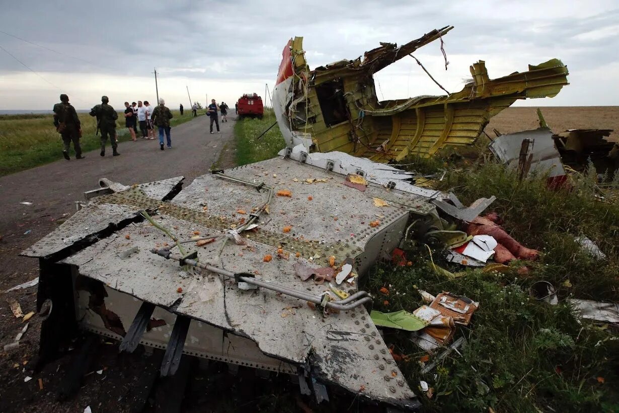 14 июля 2014 г. Катастрофа Боинг 777 мн17. Катастрофа в Украине Боинг 777.