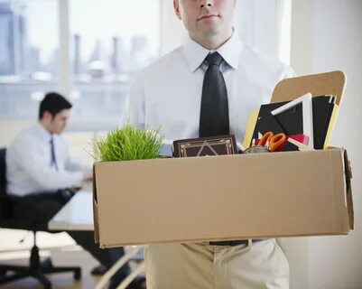 Людей сокращают с работы