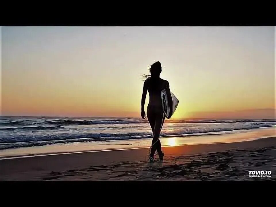 Hammali navai прятки ноты. Давай с тобой сыграем в прятки ремикс. Силуэт женщины на фоне моря днем полной. Hammali navai обложка. Песня doors remix seeking бесплатно.