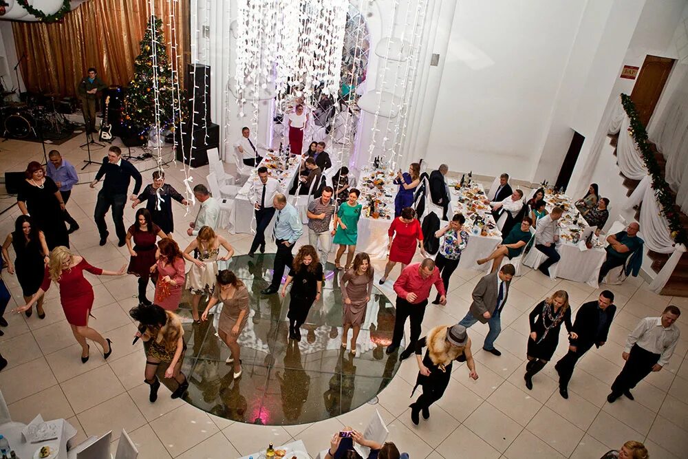 афиша на корпоратив новый год. новогодний корпоратив в доме культуры. новый год корпоратив. Imagine estate корпоратив. фото корпоративов для инста.