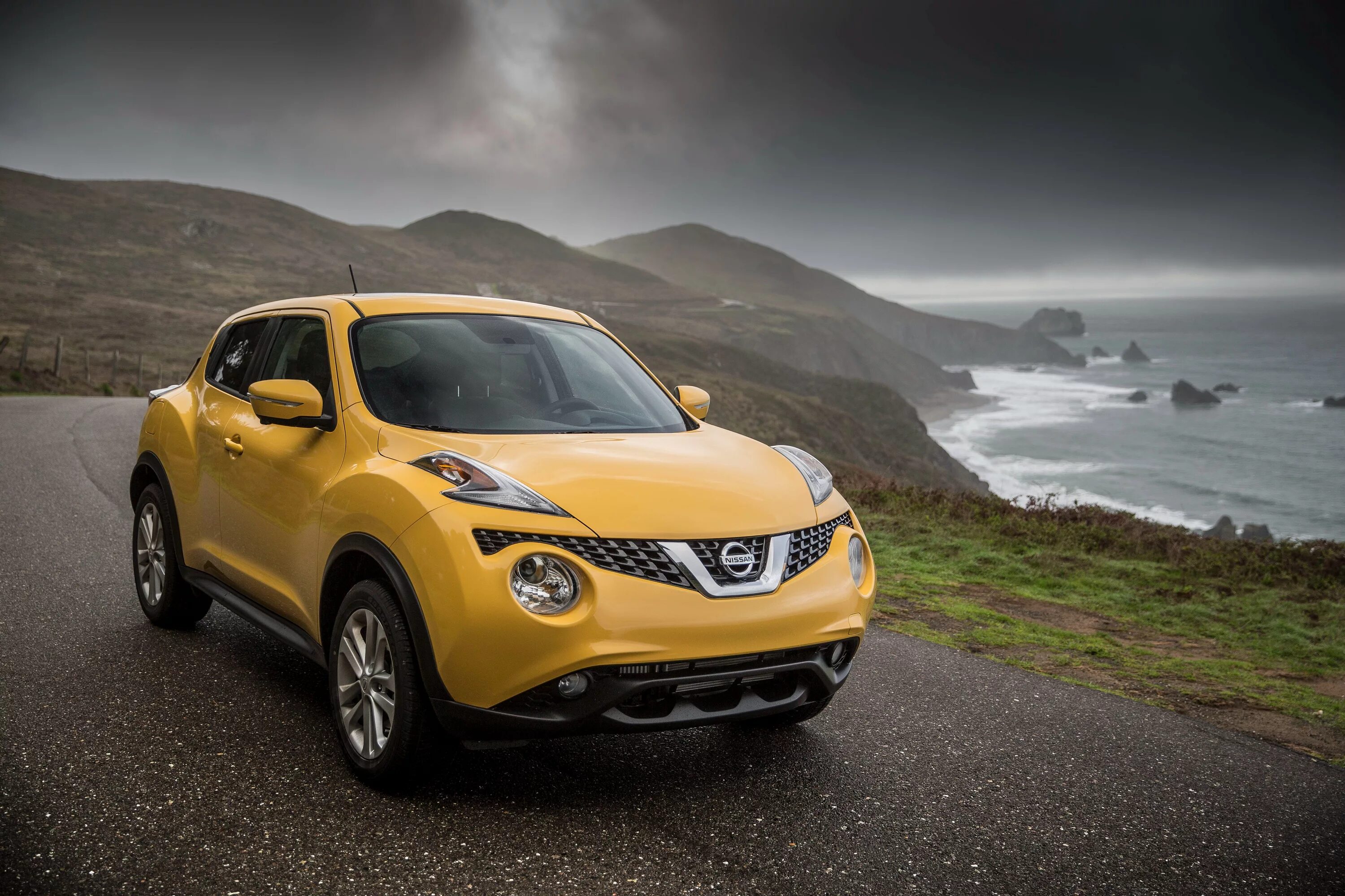 Nissan juke 2016. Nissan juke (жук). Ниссан джук черный. Juk. Nissan juke gtr.