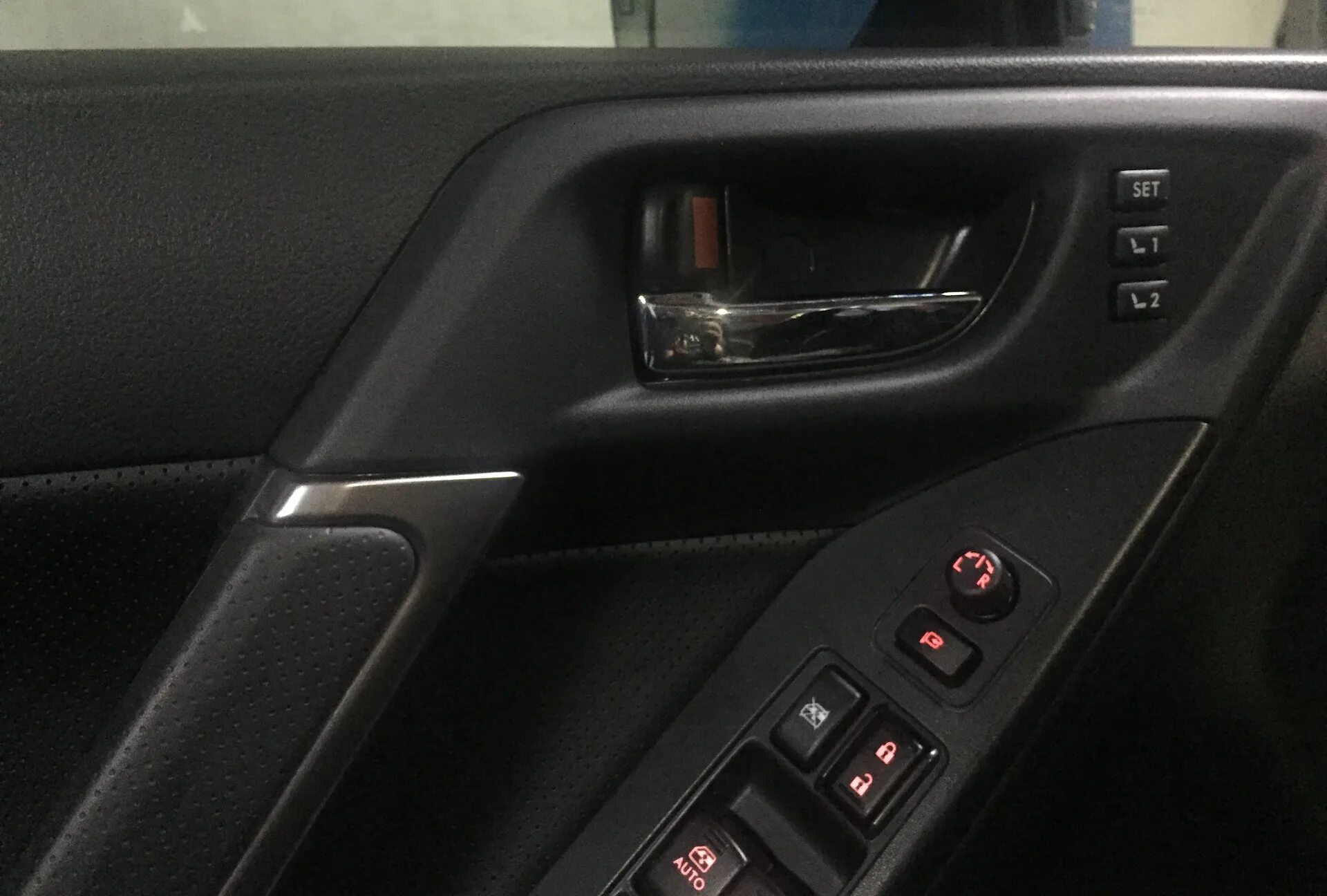 Субару память сидений. Субару память сидений. Volvo s60 вентиляция сидений. Монджаро память сидений. Выключатель центральной консоли субару sj.