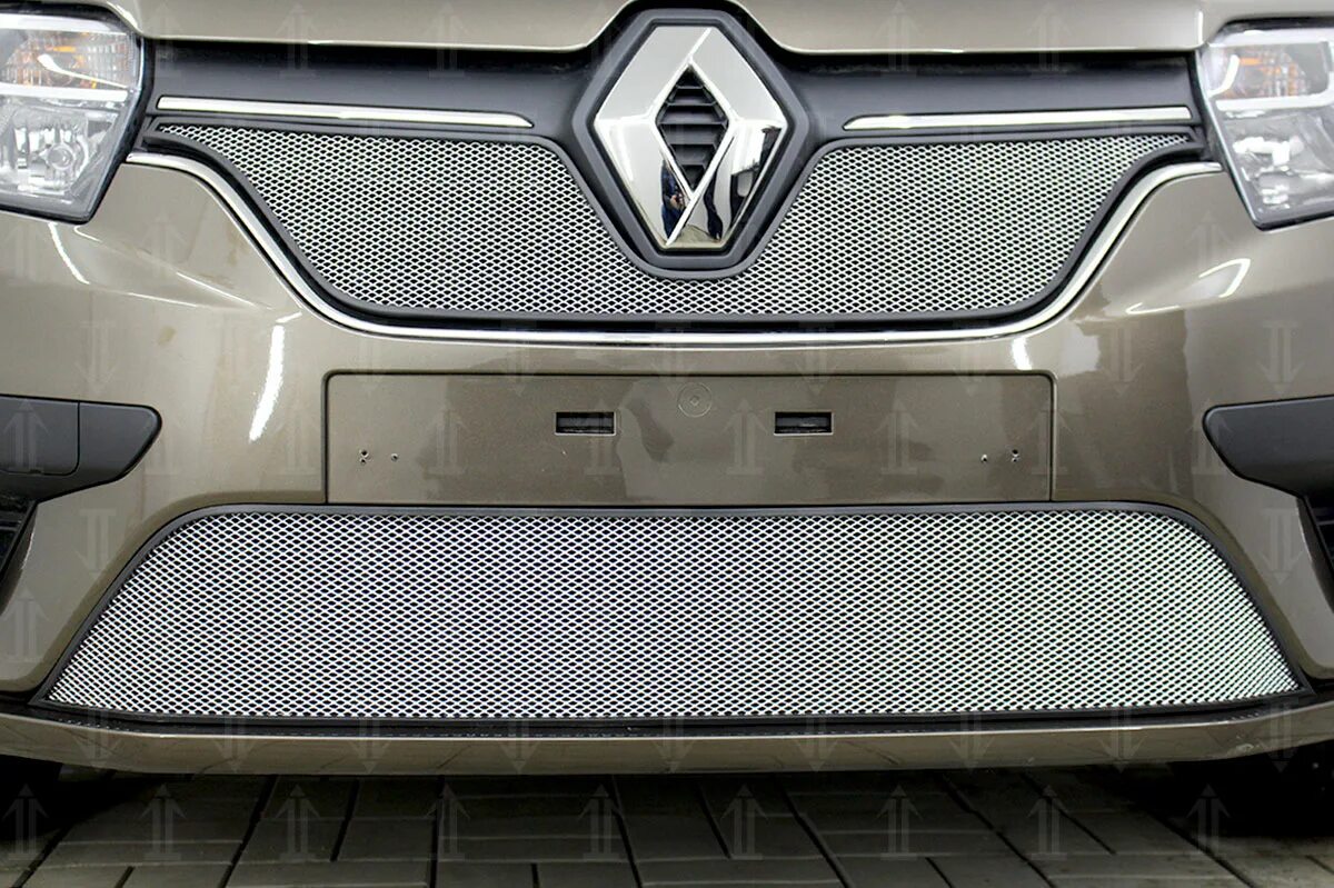 Защита решетки рено сандеро 2. Решетка радиатора сандеро степвей 2. Защита и радиатора для рено сандеро степвей. Решетка радиатора степвей. Решетка радиатора рено степвей.