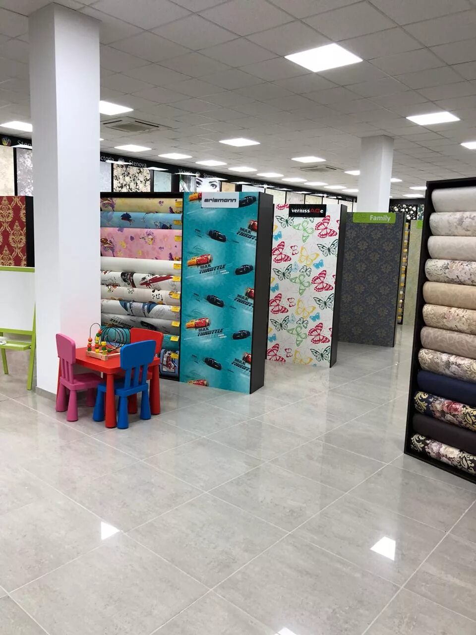 магазин мир обоев. обои в салон на стены. магазин обоев. магазин обои сочи. мир обоев.