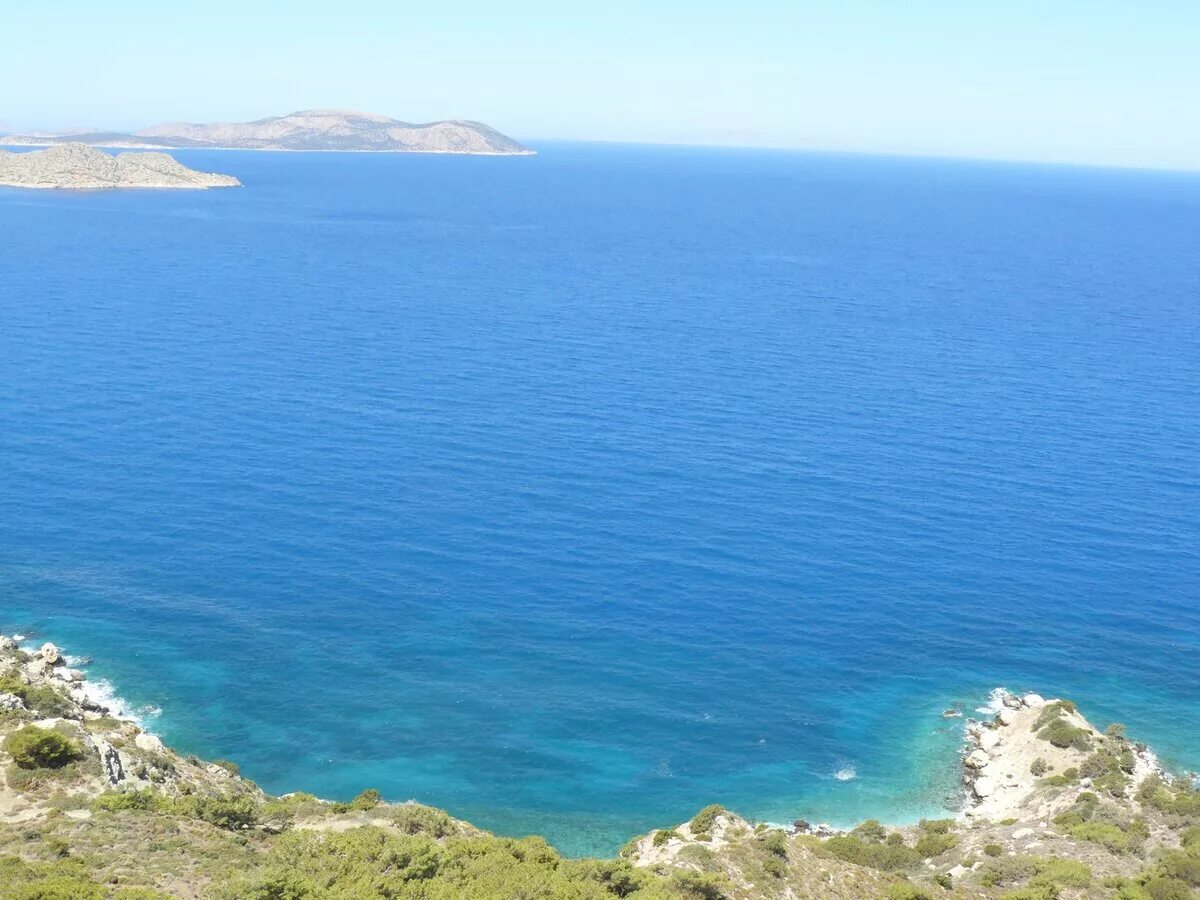 Ионическое море в греции. Эгейское море крит. Почему эгейское море так называется. Эгейское море греция. Крит побережье критского моря.