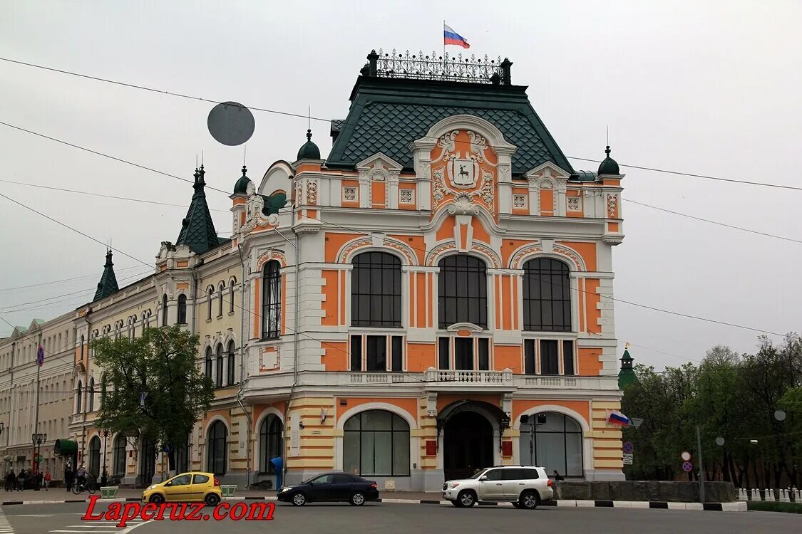 1 дом в нижнем новгороде. Дворец труда Нижний Новгород. Доходный дом Бугрова Нижний Новгород. Дом Бугрова на Покровке Нижний Новгород. Дом профсоюзов Нижний Новгород.