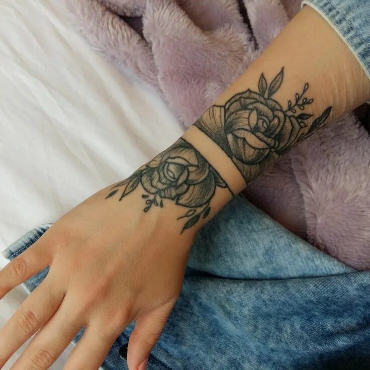 Mandala bracelet tattoo with bow Wrist tattoos for women, Cuff tattoo, Tattoos f