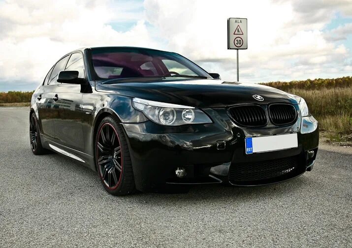 Бмв е60 рест. BMW 545 e60. БМВ е60 545i. BMW e60 530i. BMW e60 Рестайлинг.