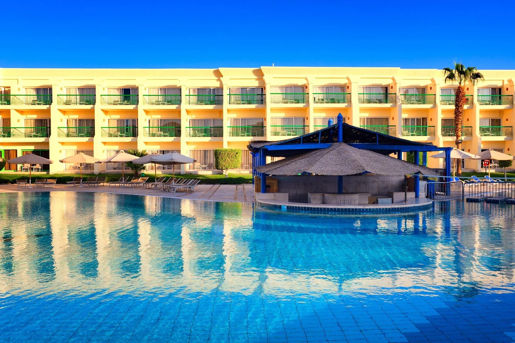 Хургада hurghada swiss inn hurghada. Отель в Хургаде Swiss Inn Resort Hurghada.