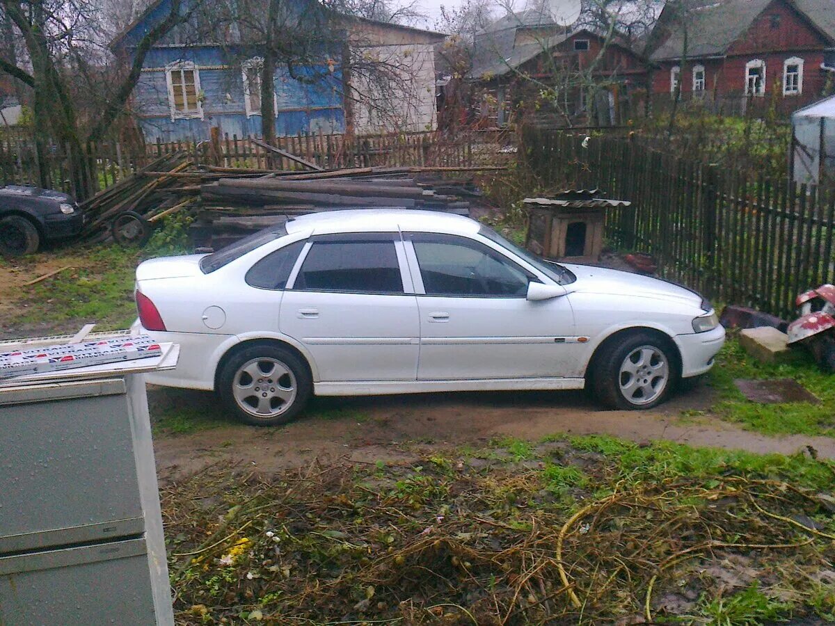 Вектра б 2000 года. Опель Вектра б 2000 белый. Opel Vectra 2000 Restayling. Опель Вектра 2000г. Опель Вектра седан 2000.