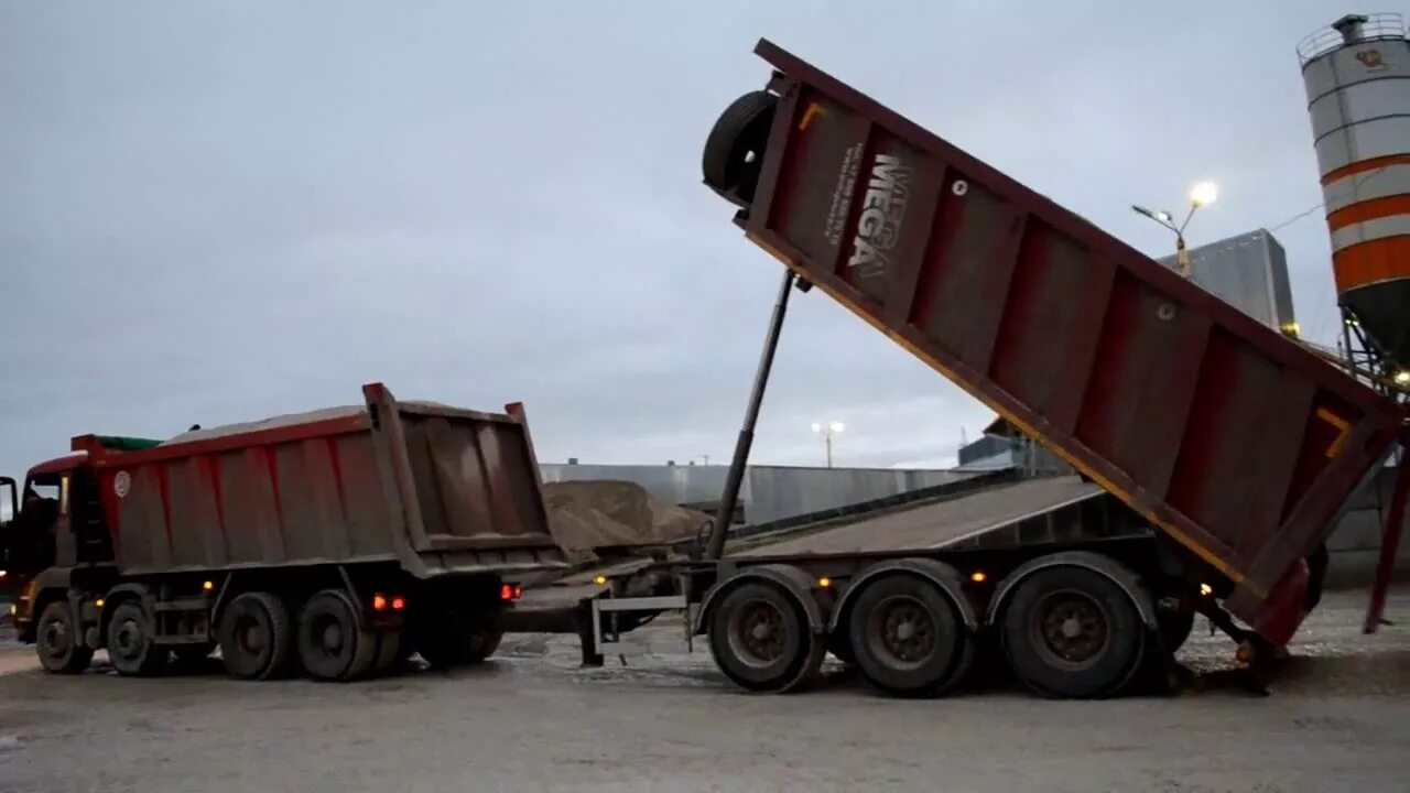 Вольво 4 осный самосвал с прицепом. Вольво fm 8x4 самосвал. Мерседес актрос самосвал. Мерседес актрос 4 осный самосвал. Акула самосвалы.