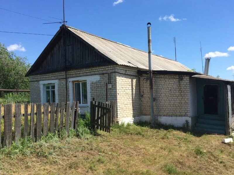 Поселок братский самарская область. Поселок братский самарская область. Поселок кутаис горячий ключ кладбище. Поселок братский самарская область погода. Братская могила советских воинов калининград.