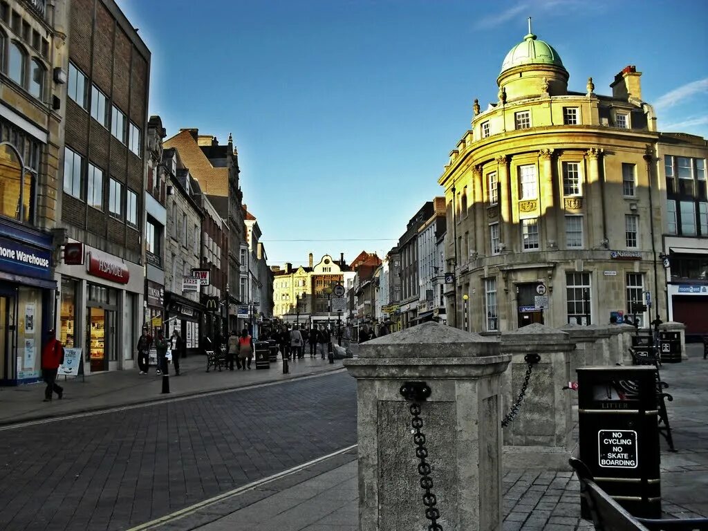 Northampton. Город Нортгемптон. Нортхэмптон Англия. Нортгемптон Боро. Нортхэмптон город.