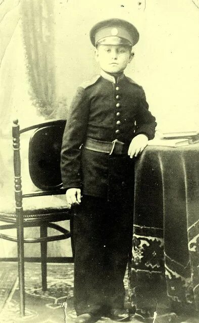 Монеты николая 2. 1899 г р. Осип мартынович бескин. 4 выбоины на серебряной монете. Монета 1 копейка 1899 спб.