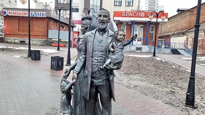 Площадь революции серпухов. Площадь революции серпухов. Старый серпухов в фотографиях площадь ленина. Кофейня серпухов. Площадь ленина серпухов.