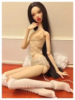 My sisters dolls
